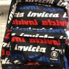 Zaino Invicta 27L Nera con scritta rossa, blu, bianca